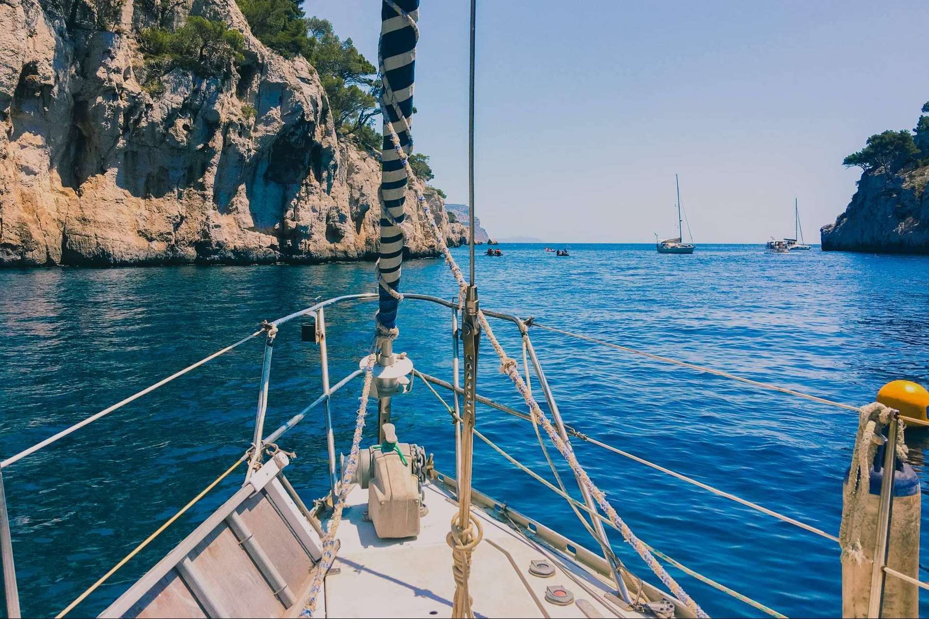 Paseos en lancha, velero y catamarán privados en la Riviera Francesa con Planetazur