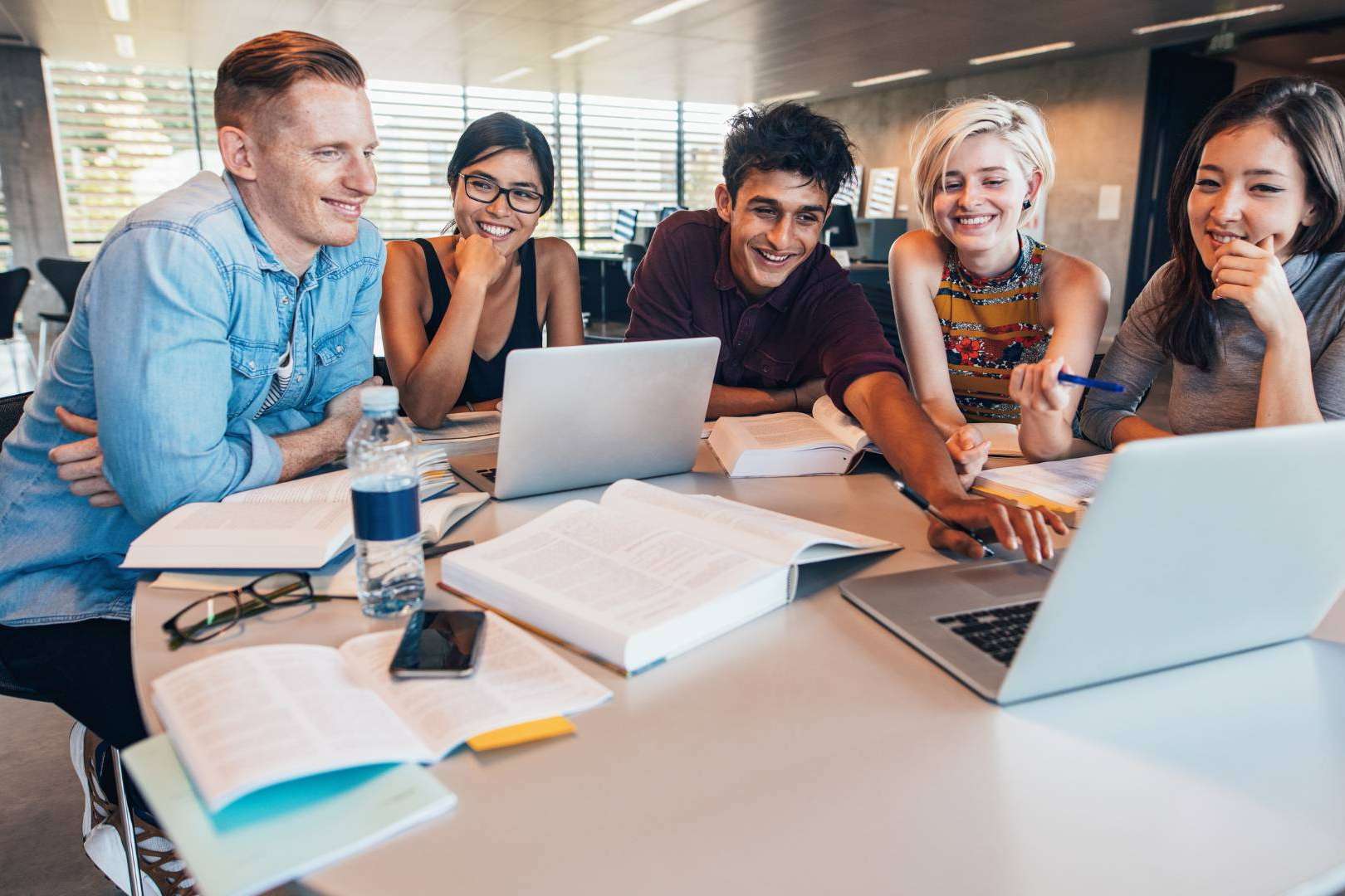 TuTFG, el servicio de asesoramiento para trabajos universitarios