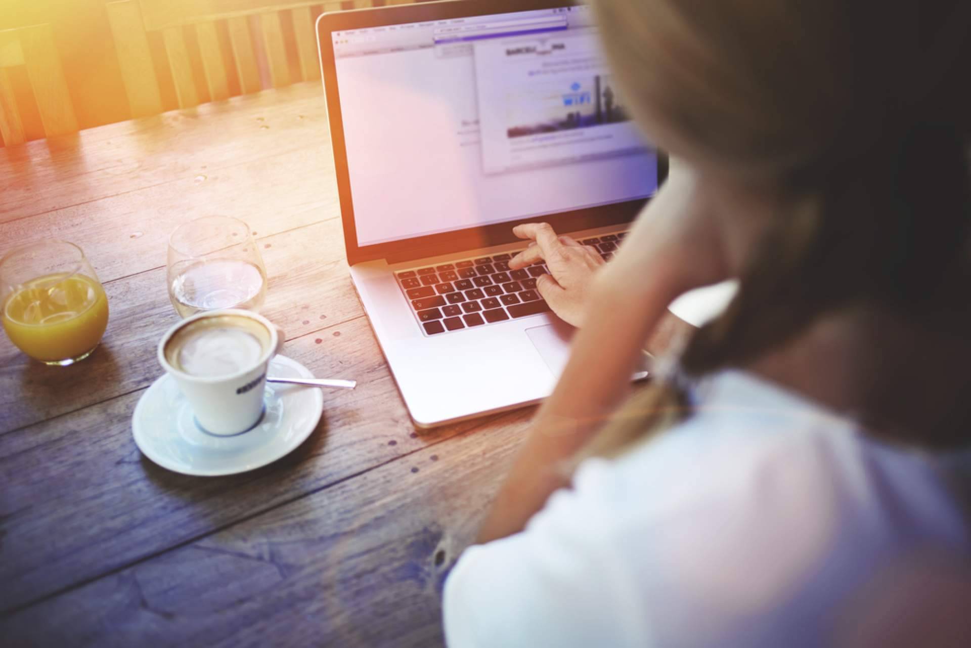 Cómo crear una página web, con la masterclass de Beto López