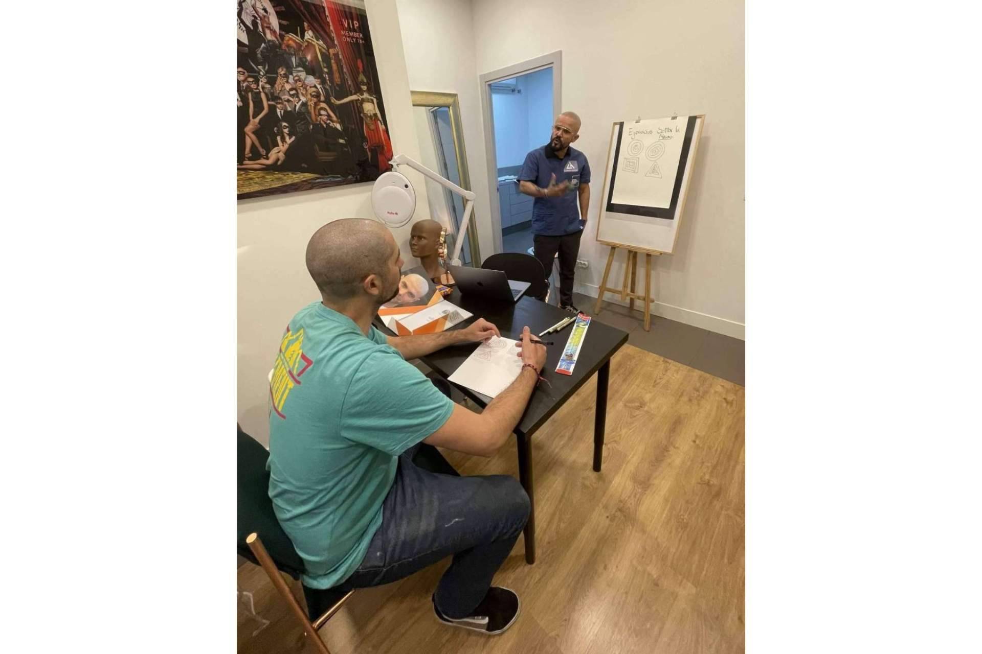 Cursos sobre micropigmentación capilar de la mano de Aldemar Campos