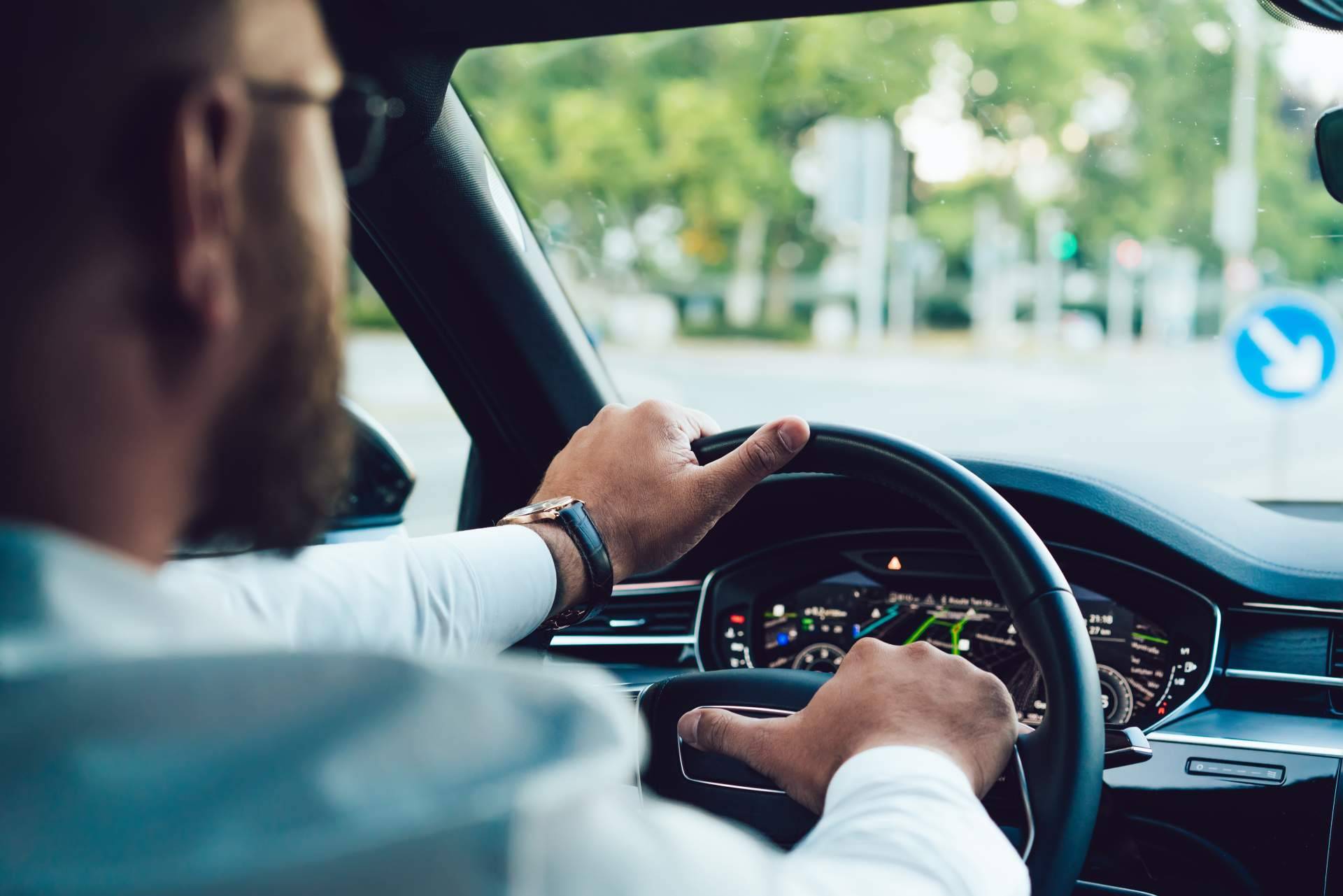 Radikal Emotion, la marca de ropa de hombre y mujer para los amantes del motor