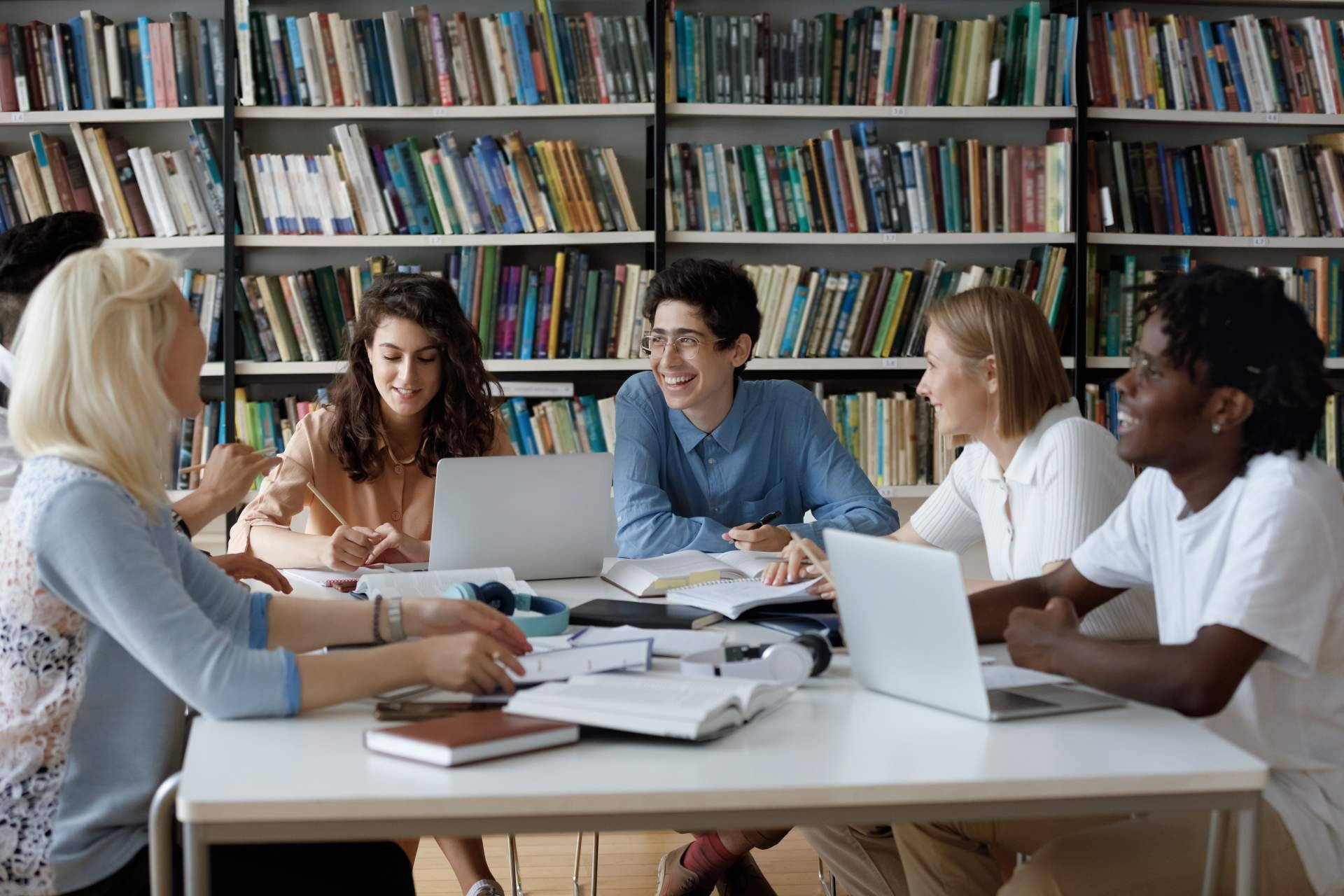 Potencia Tu Estudio, con Joan López al frente, es una academia especializada en técnicas de estudio a estudiantes de todas las edades y niveles educativos
