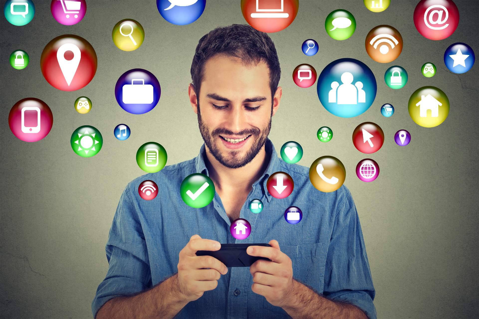 Hasta cuatro líneas adicionales desde 7 euros al mes por cada una, la propuesta de OROC