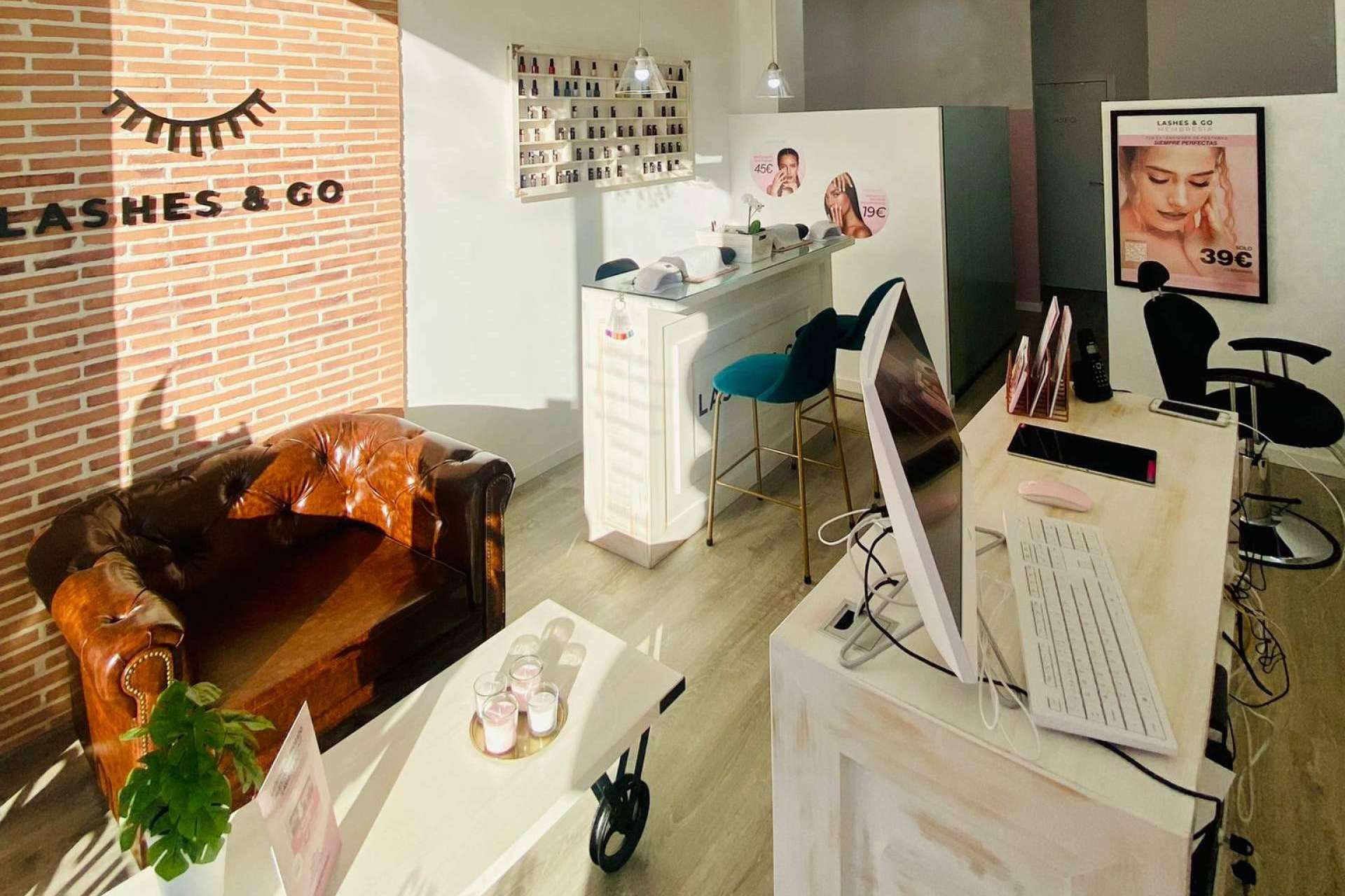 Franquicias rentables en el sector de la belleza que se encuentran al alza, con Lashes & Go