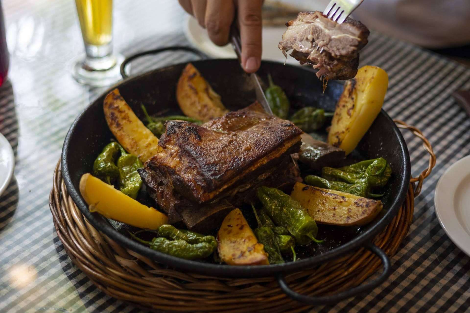 Comida a la brasa, la especialidad de Pasa Tapas