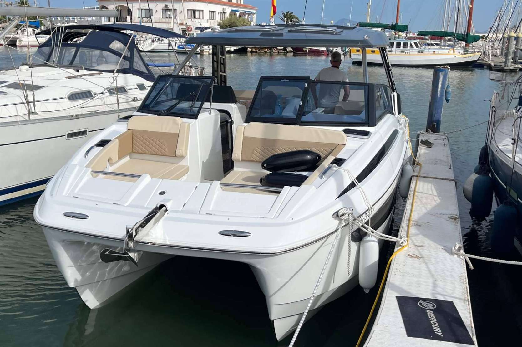 Cumplir el sueño de tener barco propio, con la empresa española Nauticservices