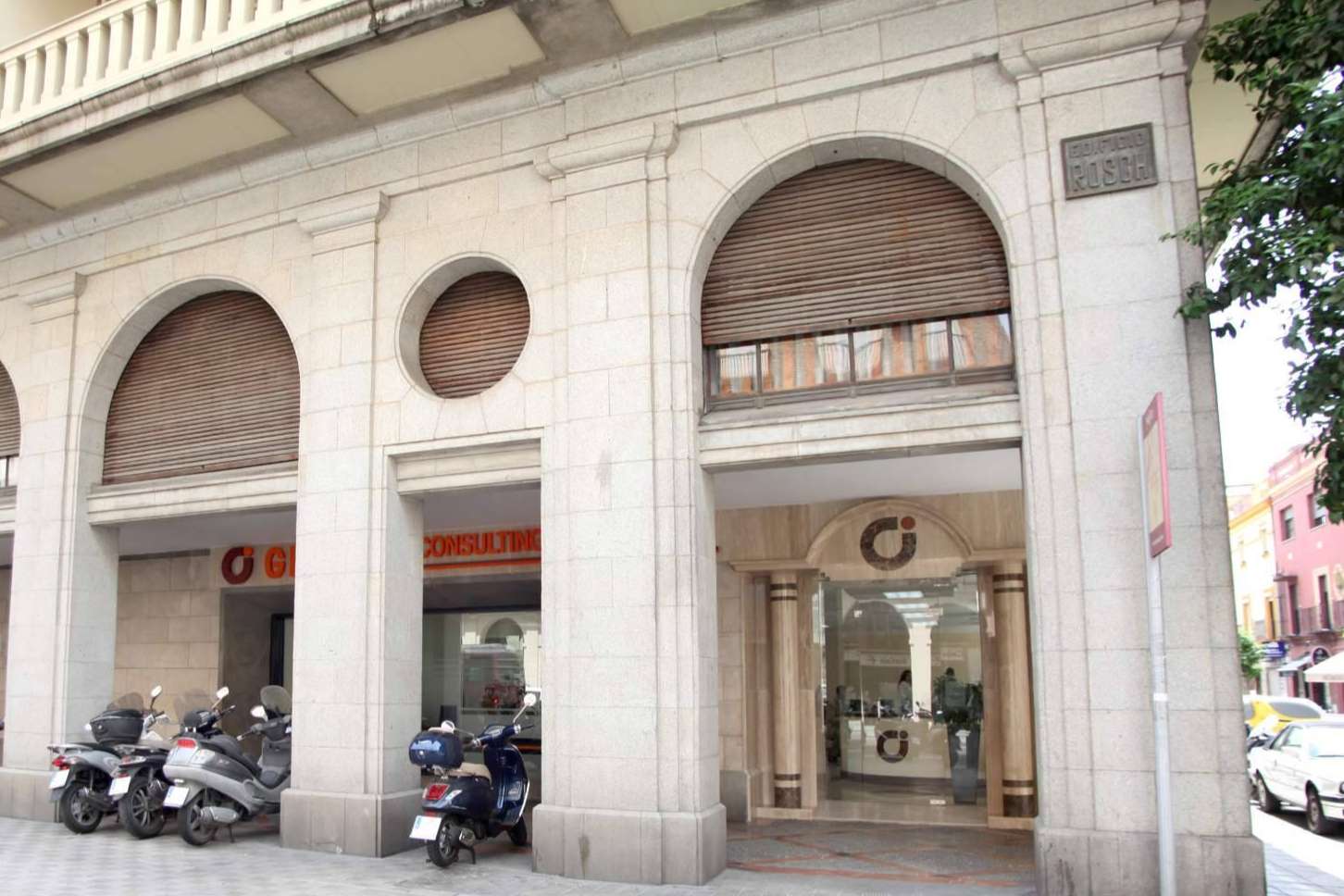 Una agencia inmobiliaria de referencia en Sevilla es GILMAR