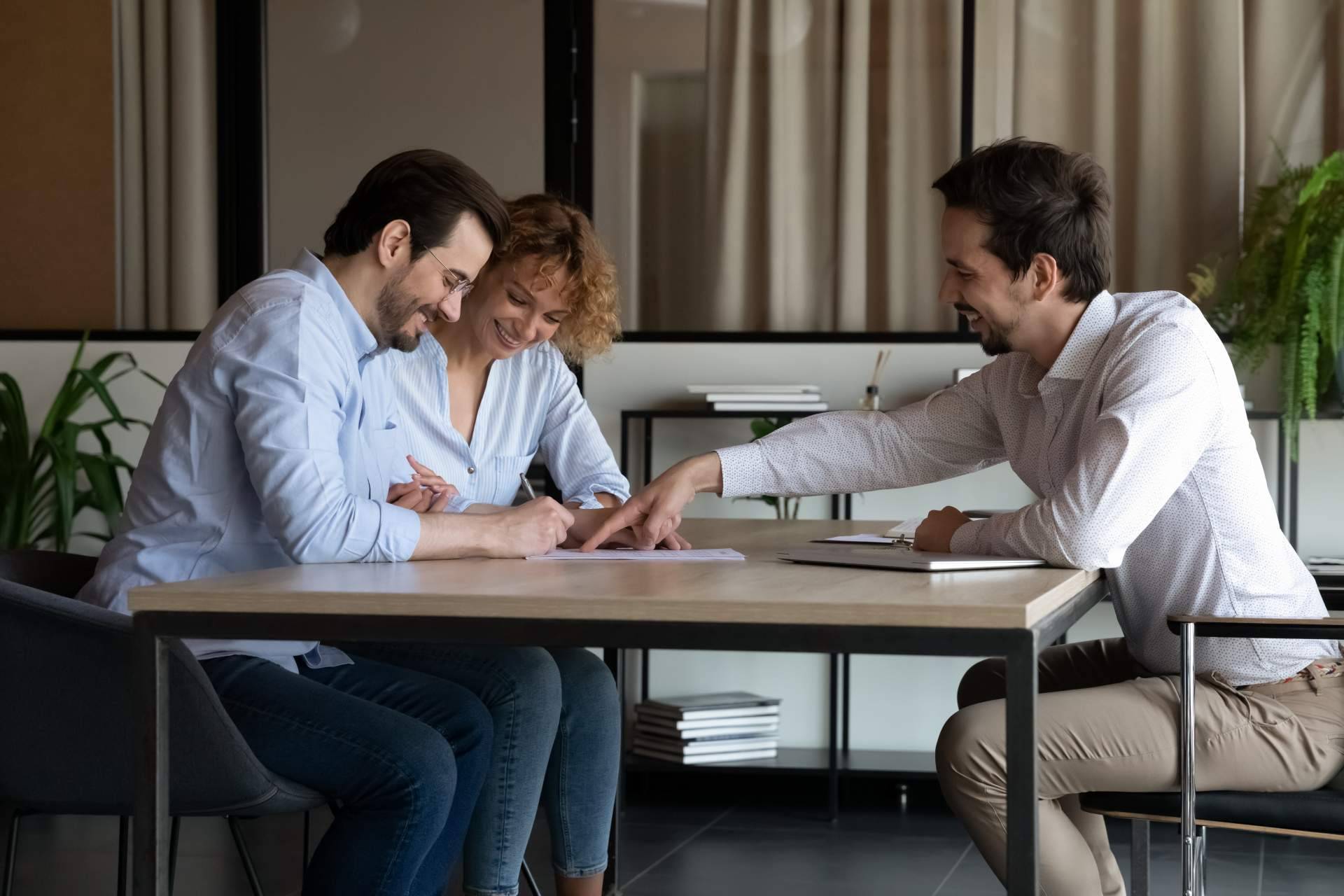 Ventajas de contratar en M&L Consulting a un Agente de la Propiedad Inmobiliaria Colegiado