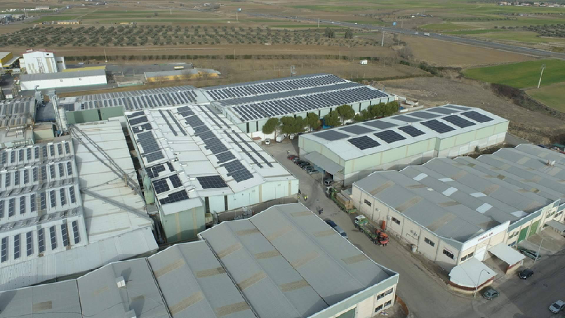 La empresa toledana Top Form apuesta por el autoconsumo de la mano de E4e Soluciones