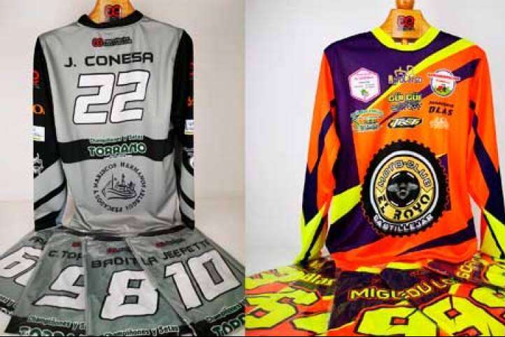 Las camisetas de motocross completamente personalizadas de ADHESIVOSEMBARRADOS