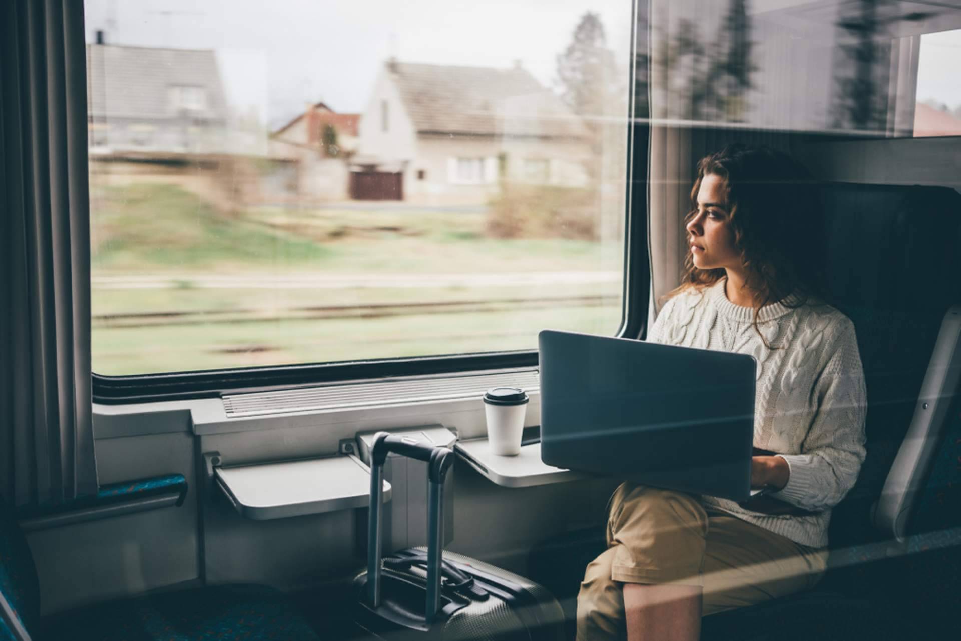 ¿Cómo llevar a cabo la esterilización del aire en trenes con irradiación ultravioleta C?