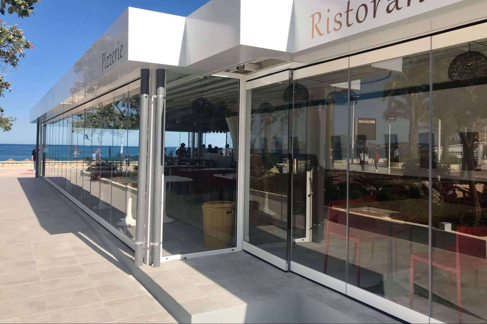 La estética y el estilo de los cerramientos acristalados de la empresa C3 Systems