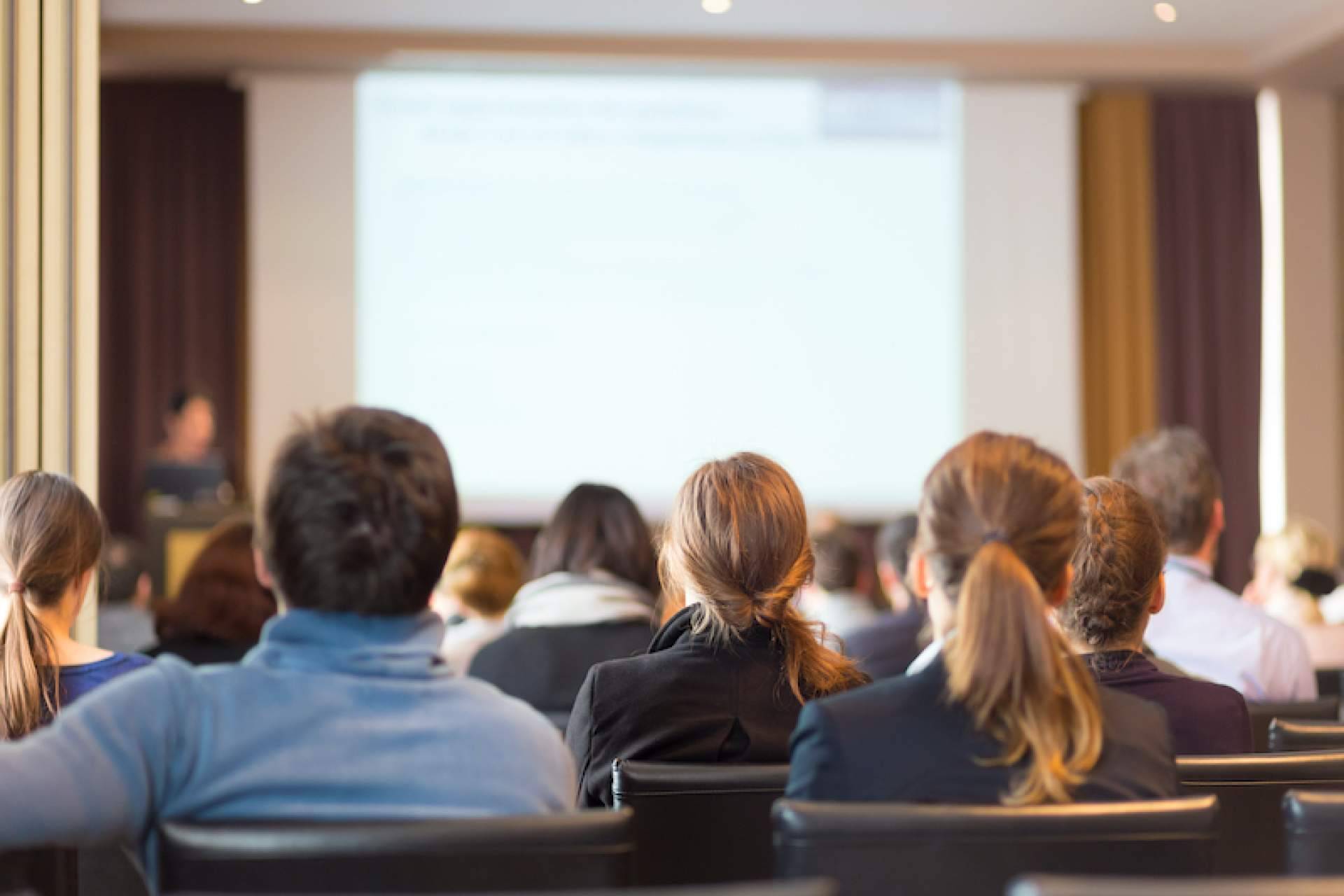 ¿Cómo estudiar en España siendo de LATAM?, por Esto no es Noticia