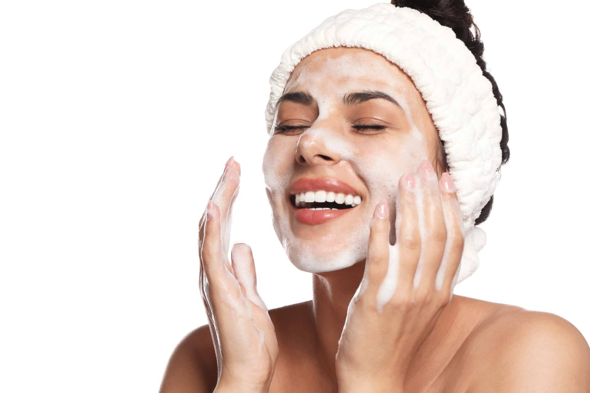 Cuidado facial con los productos de Tus compras de confianza