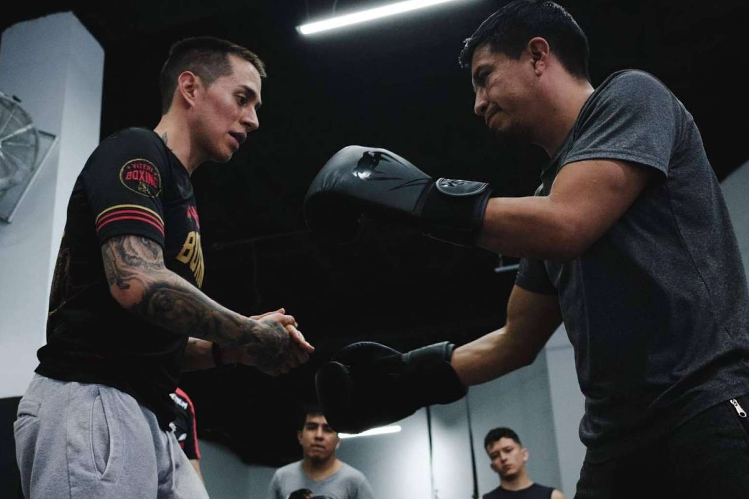 Human Chess, la combinación perfecta entre la técnica de boxeo con la estrategia de ajedrez, por Viteri Boxing