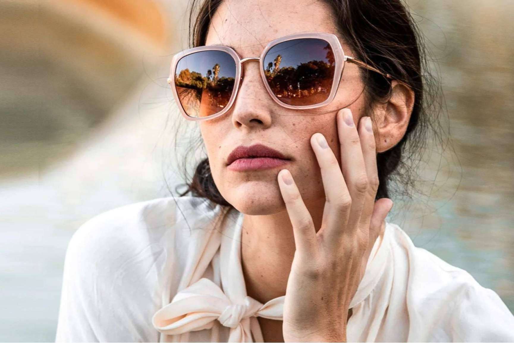 Las gafas de sol rosas de moda para este verano, de la mano de Charly Therapy