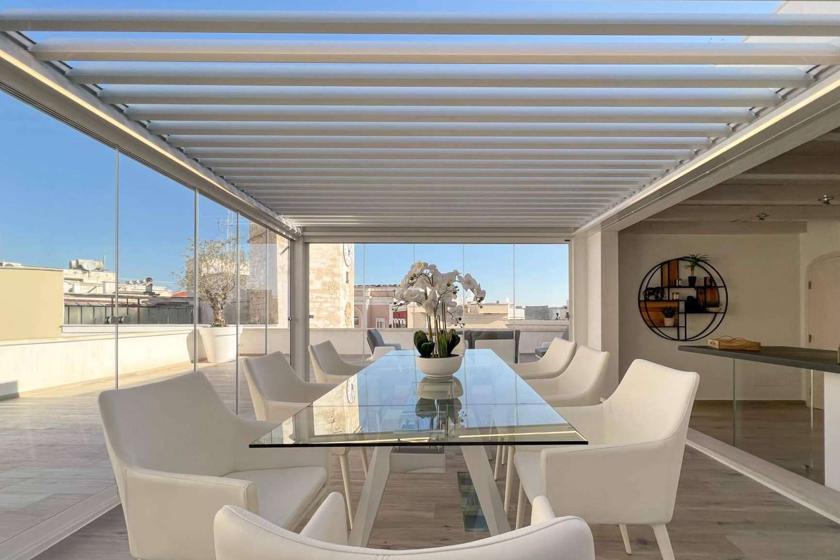 Seesky-BIO, la pérgola bioclimática inteligente de C3 Systems para espacios al aire libre