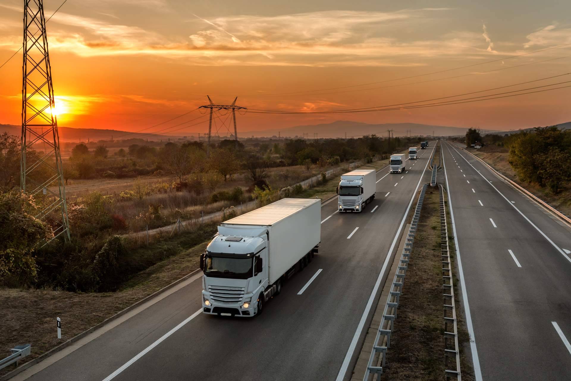 Camion Protect explica los beneficios de contratar un seguro flota