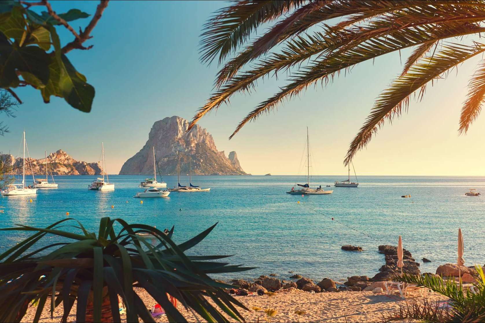 Ibiza en otoño y cómo ir a los planes con Alpha VIP Transfer