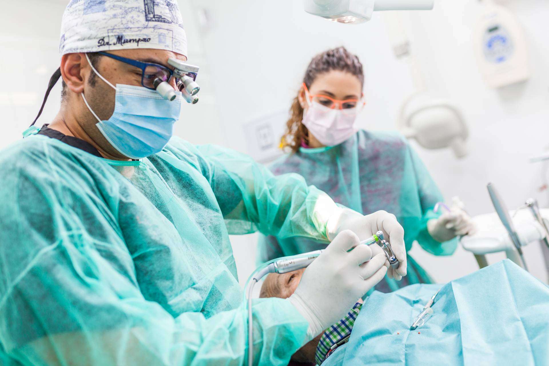 Dental Implantologie, odontología estética en Sevilla
