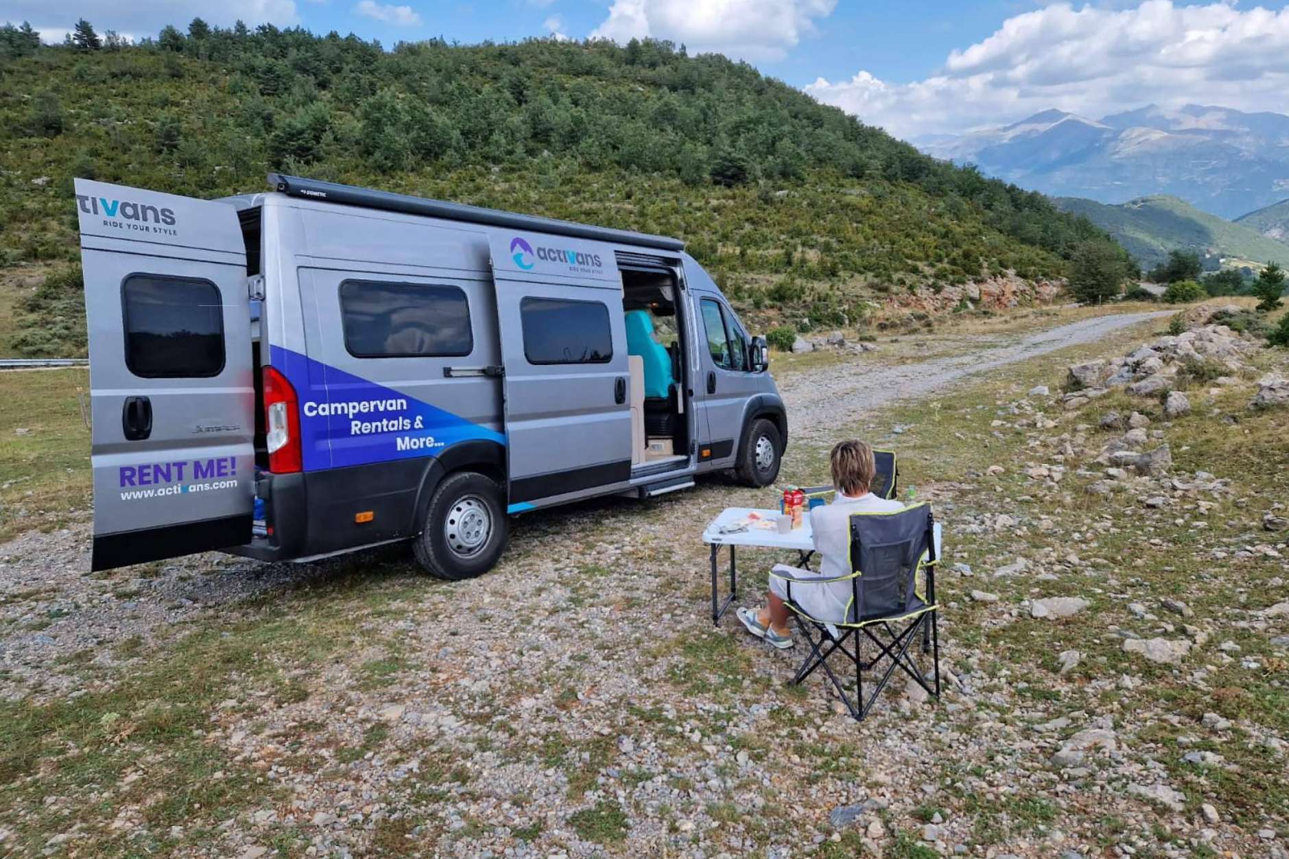 Disfrutar de viajes familiares excepcionales con el alquiler de autocaravanas en Girona de Activans