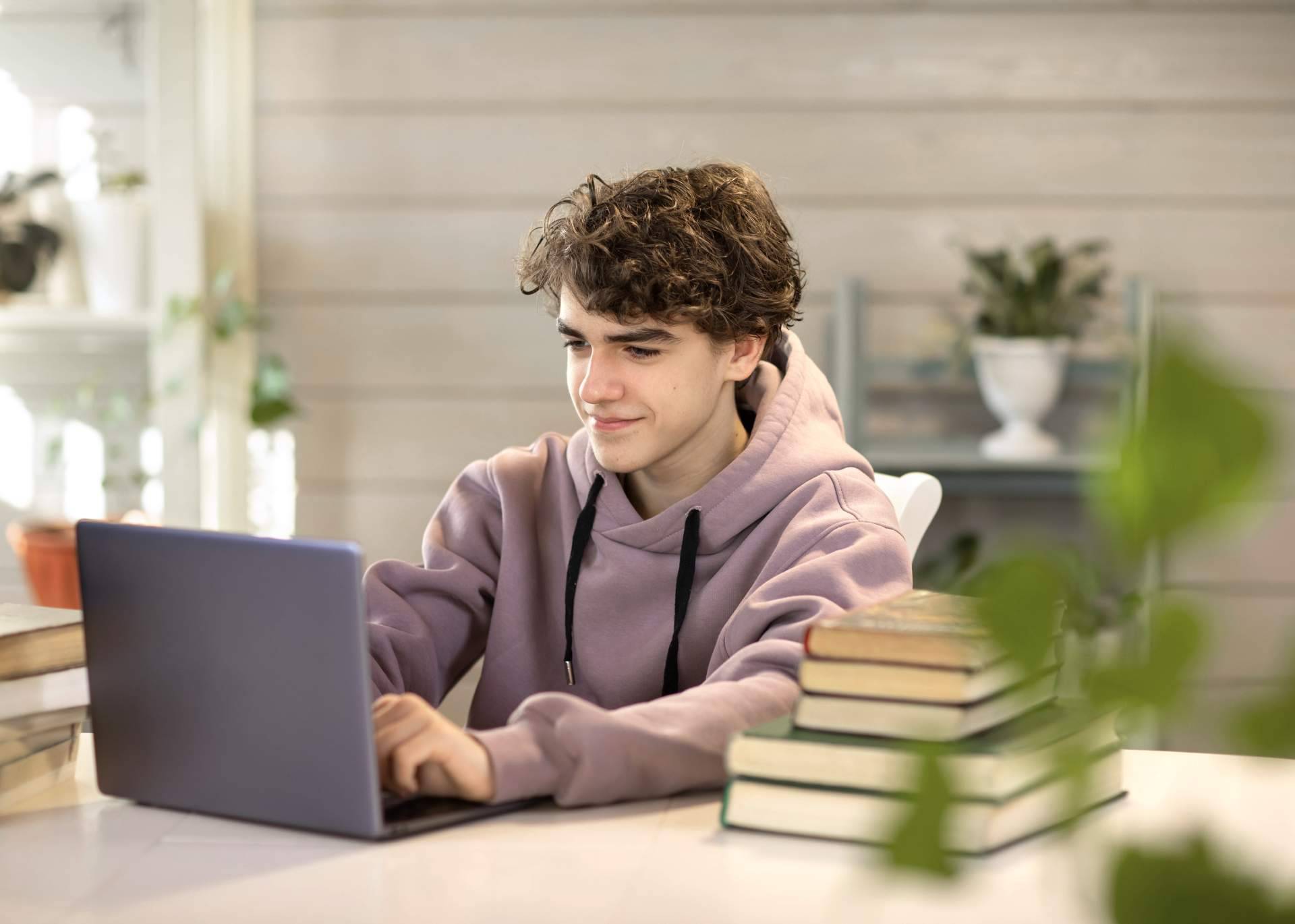 Se amplia el plazo para solicitar el bono cultural joven. ¿Cómo solicitarlo con el certificado digital de forma rápida y segura?