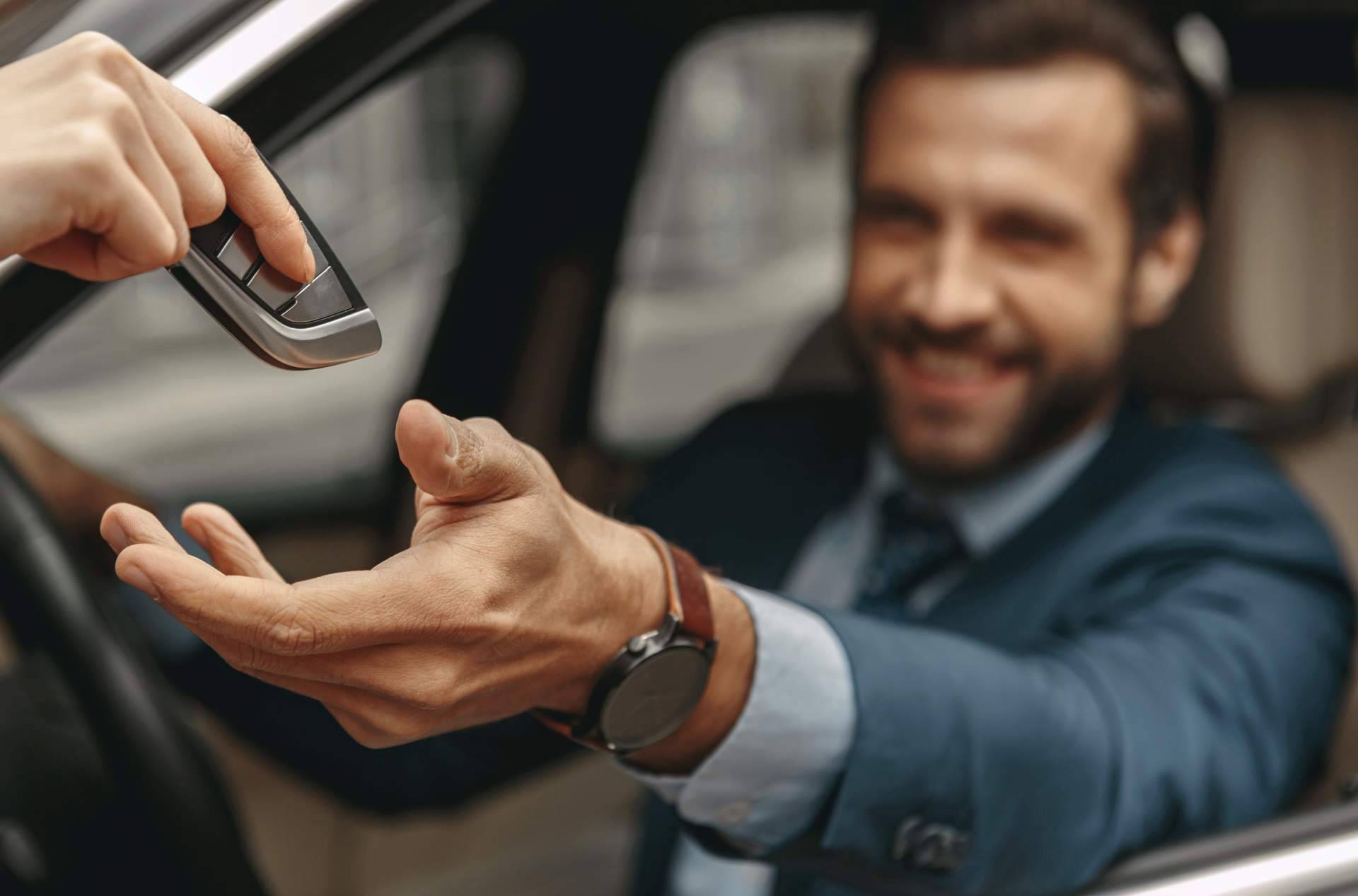 Acceder a un renting de coche estando en el listado de ASNEF y sin pagar entrada de la mano de CocheRenting