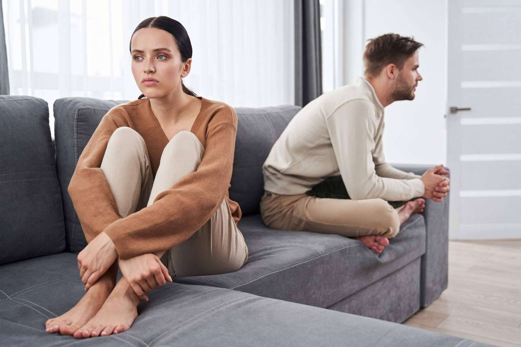 Si se duda de la pareja es legal contratar un detective privado
