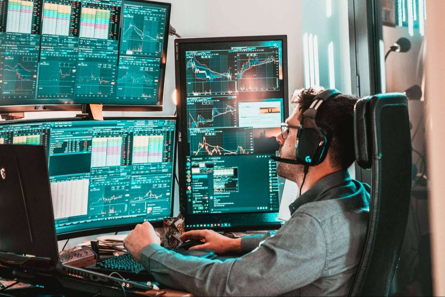 Streaming Trading ofrece 1 mes de regalo de sala de trading con la contratación de la formación teórica
