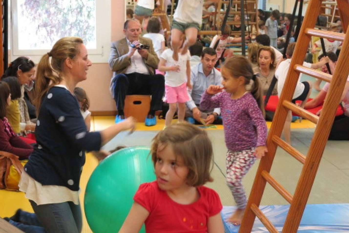 Las ventajas de los cursos de Formación para trabajar con bebés y familias