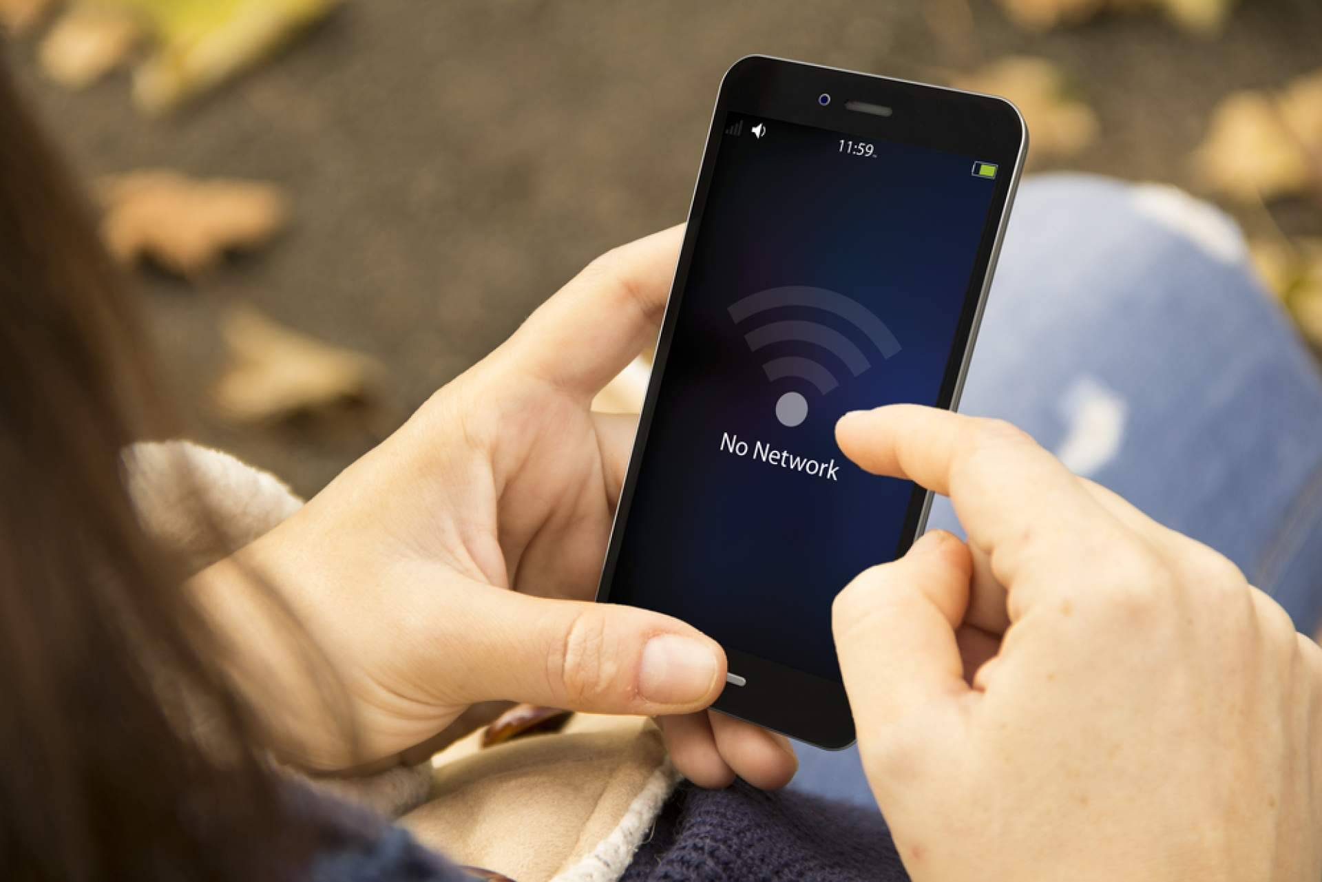 Mejorar la cobertura móvil 5G en naves industriales de la mano de Lamartel