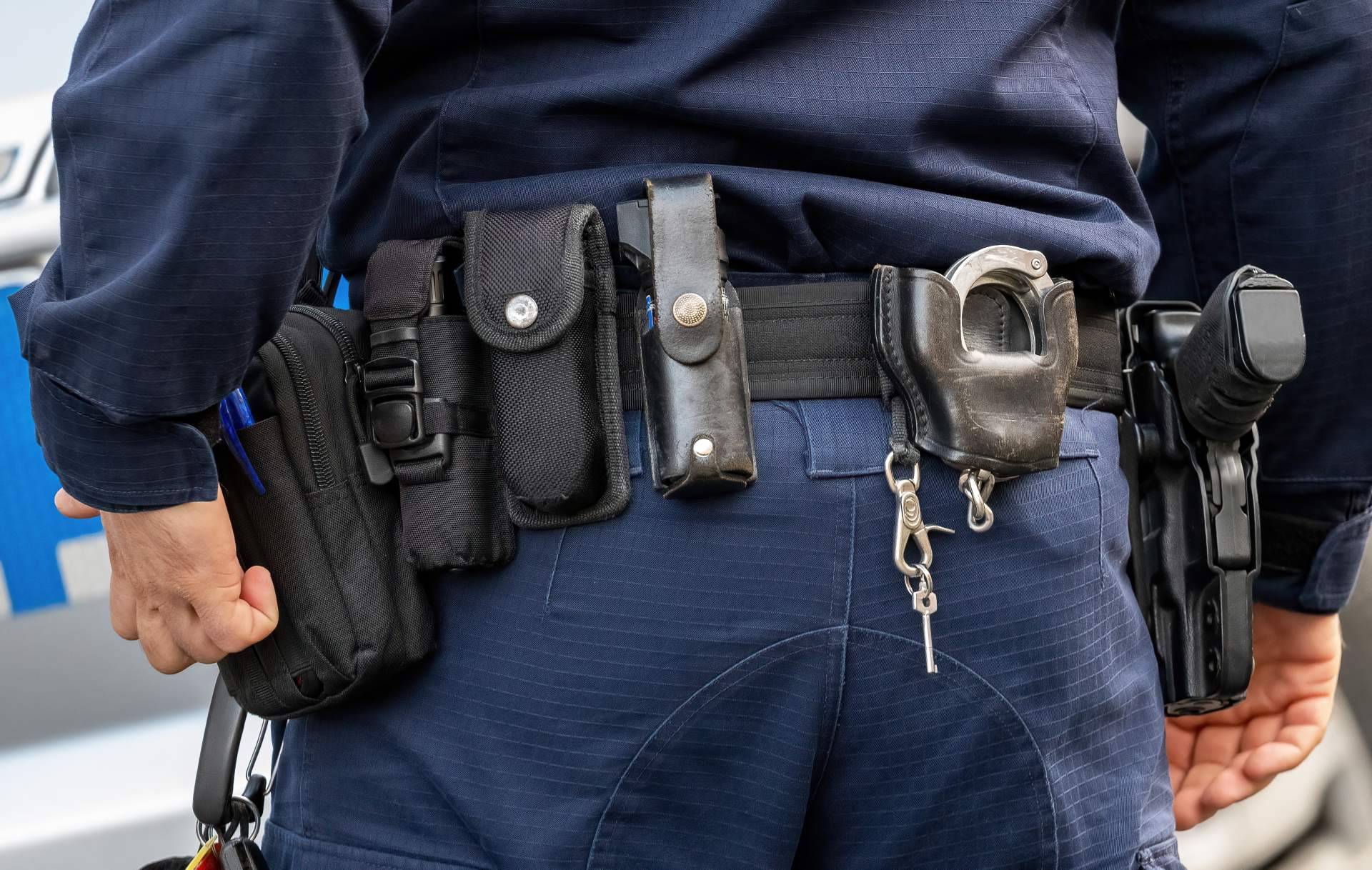 Tienda Shoke explica cómo deben ser los cinturones tácticos para transportar equipamiento