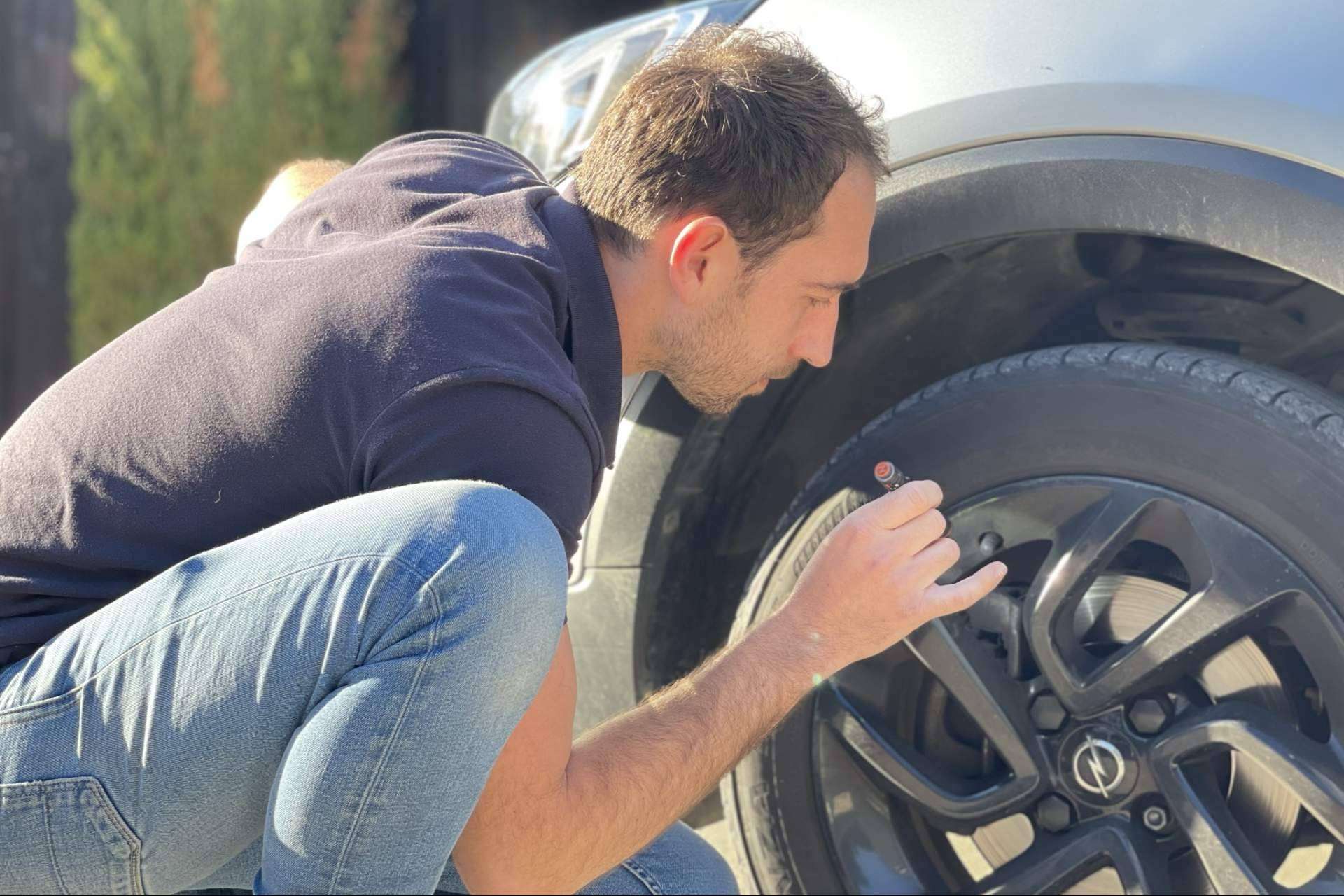 La start-up NeedCarHelp revoluciona el sector de la revisión de coches de segunda mano