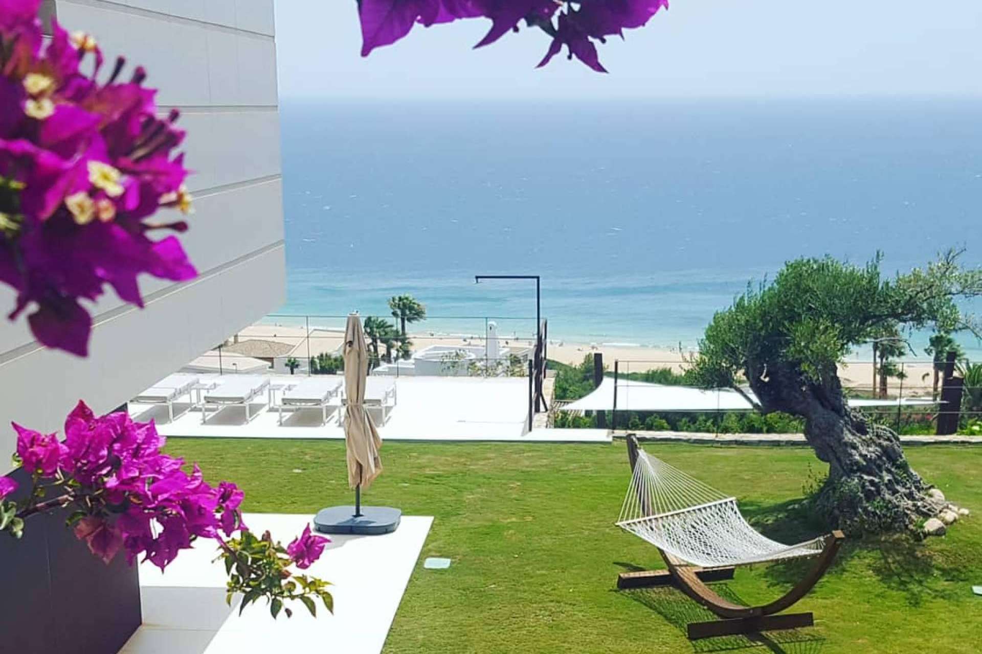 Villa Alkaram, ubicada en Zahara de los Atunes, es un enclave único e idílico