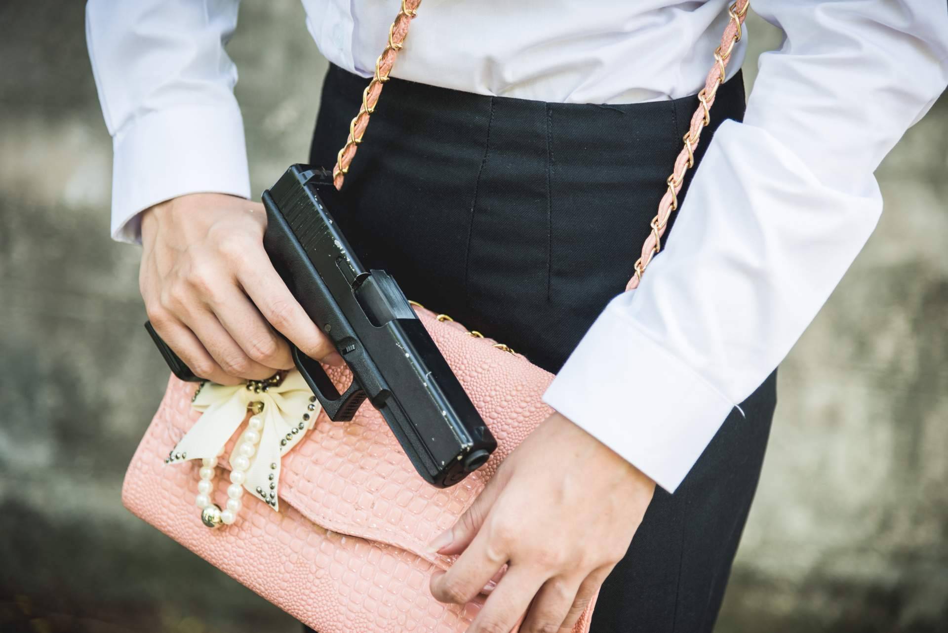 Los armeros de seguridad son cruciales para mantener las armas de fuego a buen recaudo