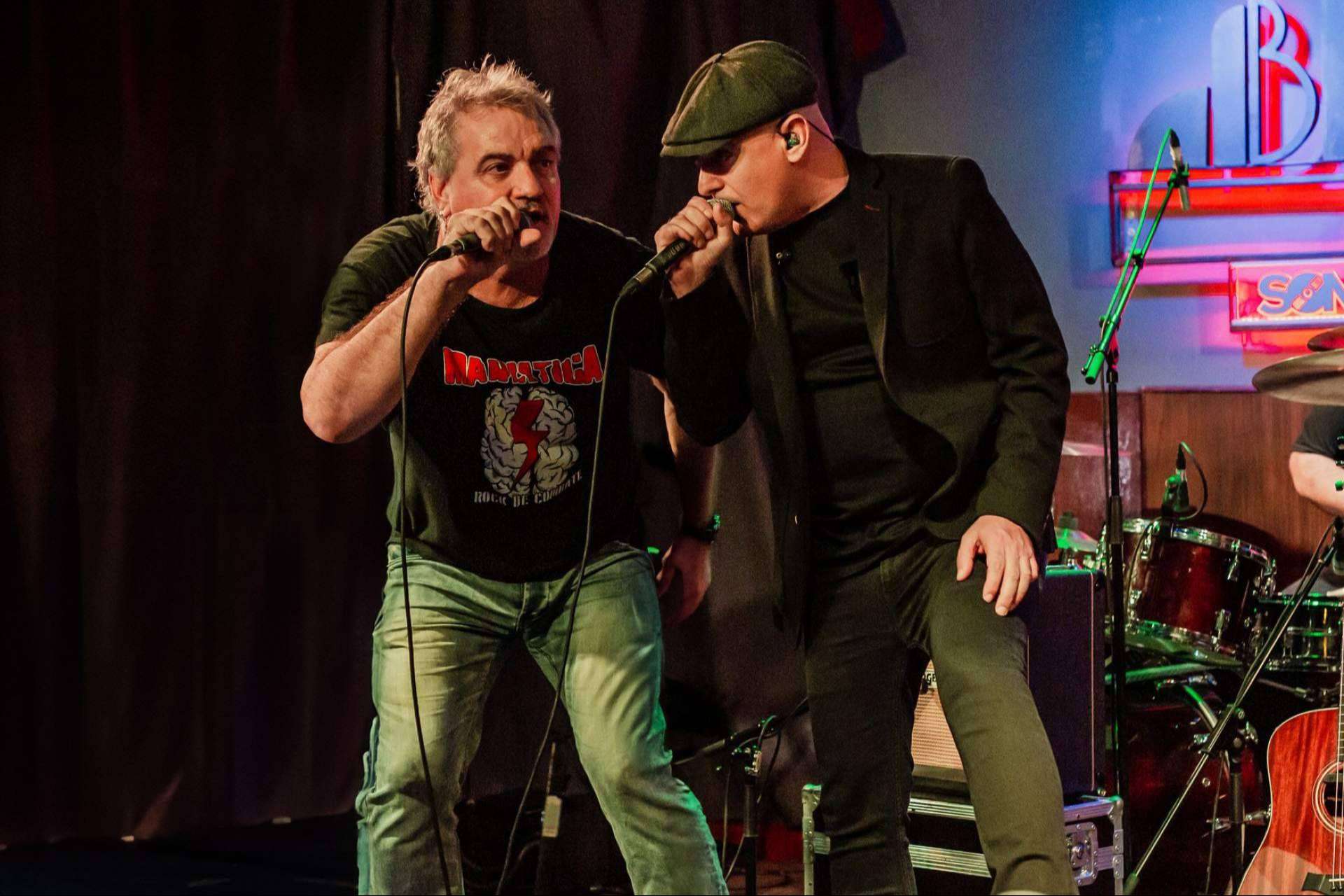 Javier Sólo presenta 'Canciones de Guerra y Pan' con la colaboración de Fernando Madina