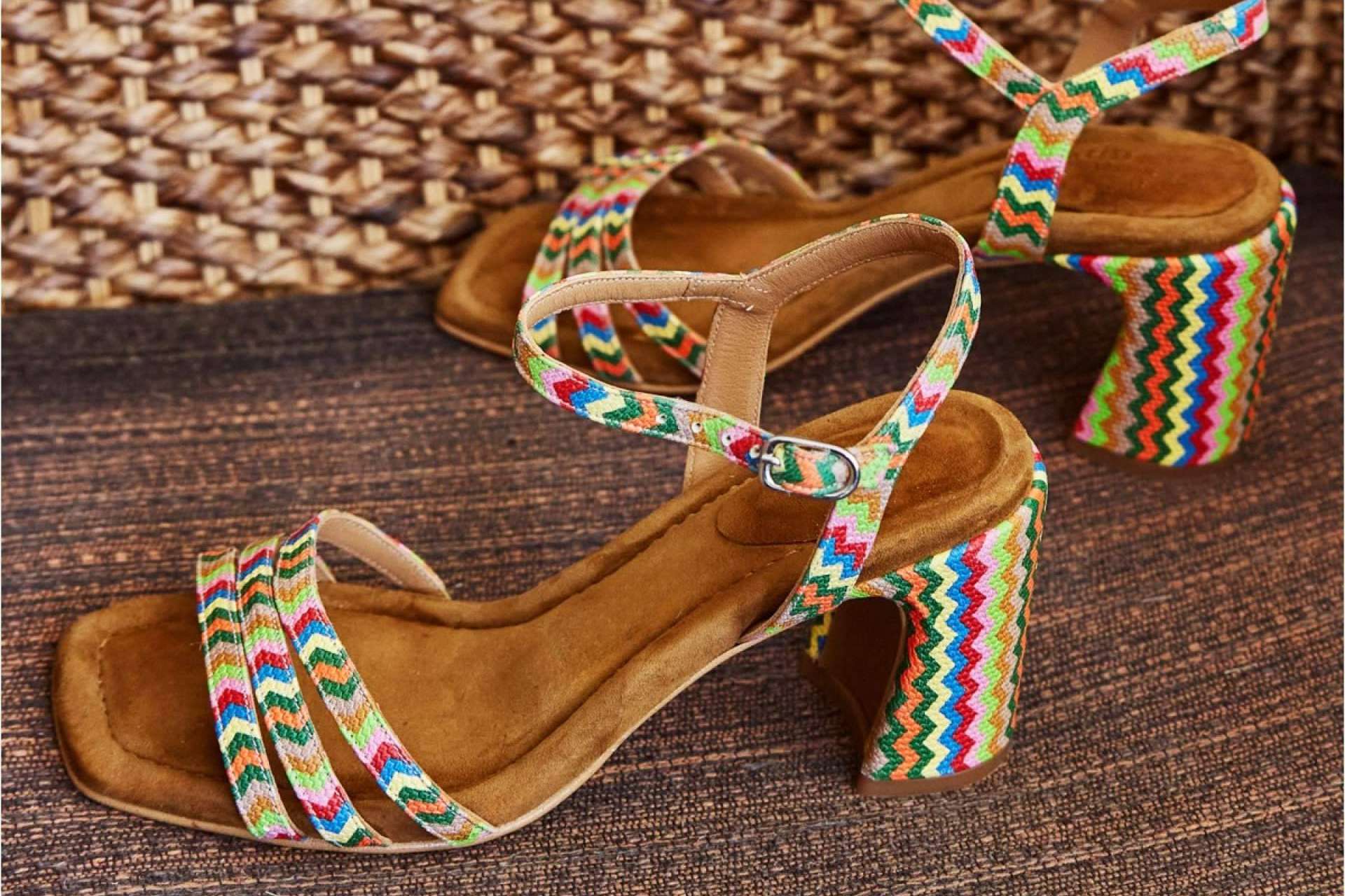 Nueva colección de sandalias de mujer en piel en Audley Shoes