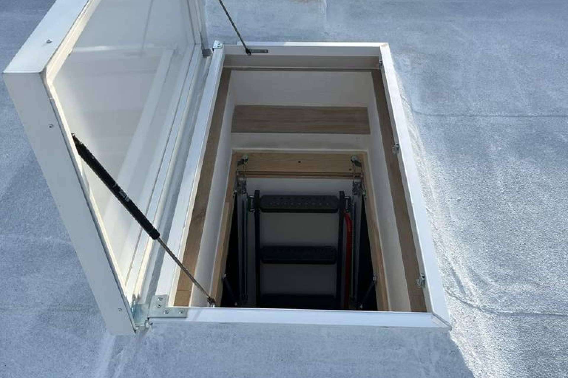 Las ventajas de las trampillas de acceso y la variedad de modelos disponibles en Claraboyas Matilla