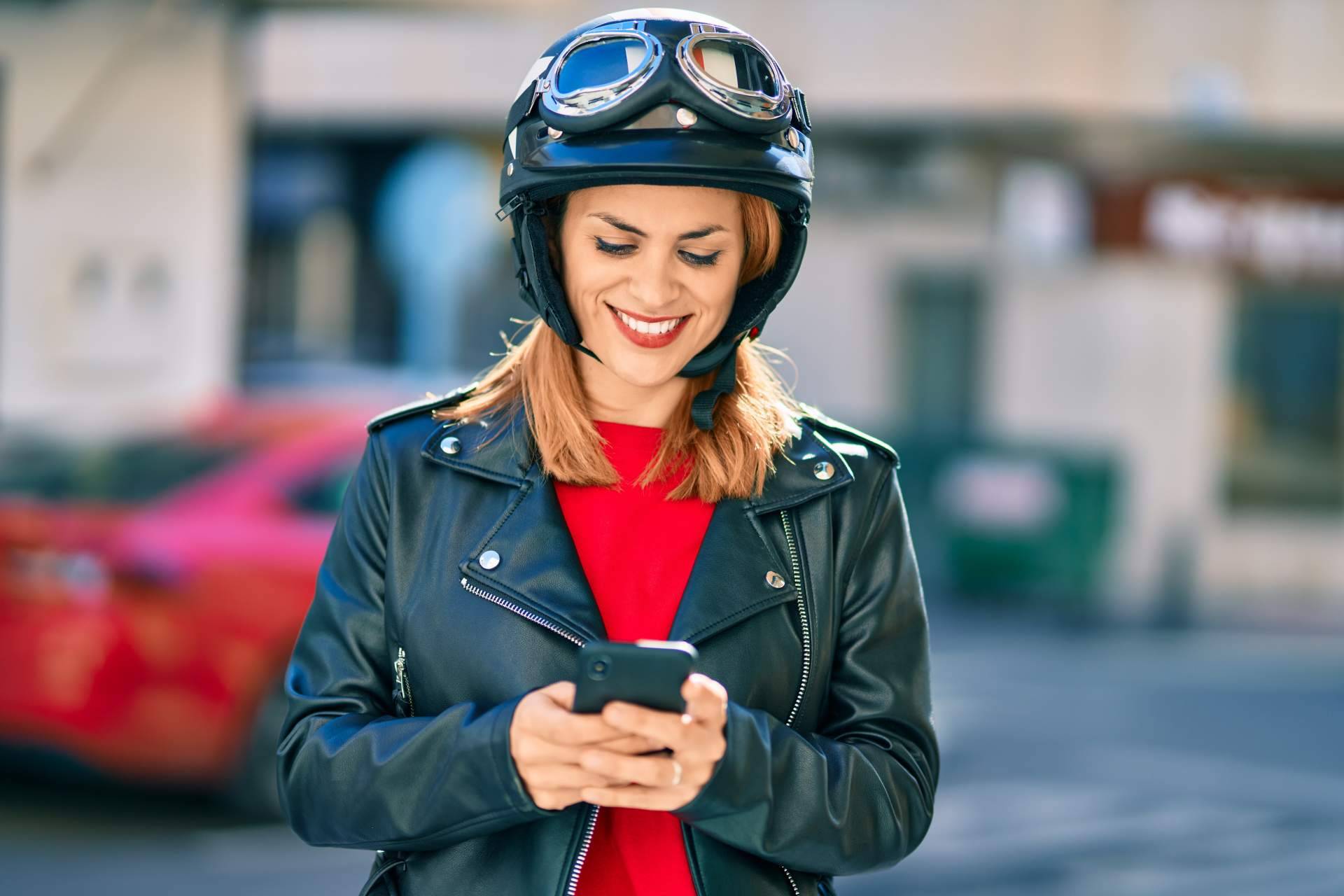 Descubrir la autoescuela ideal para obtener el carnet de moto en Madrid