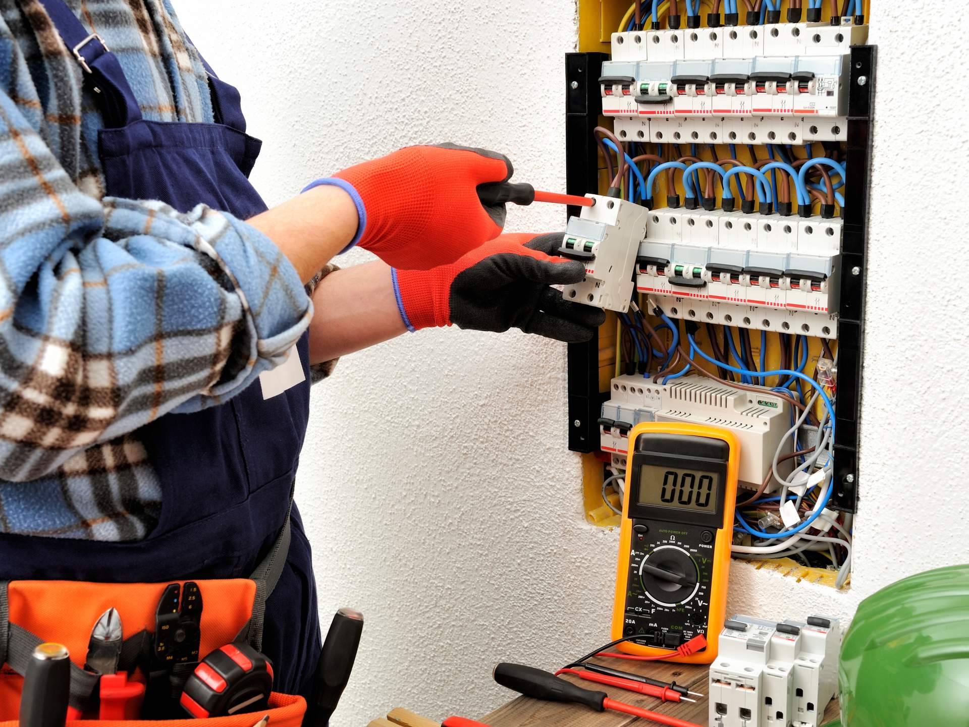 Comprar material eléctrico Schneider con condiciones de pago flexibles, de la mano de Cadenza Electric