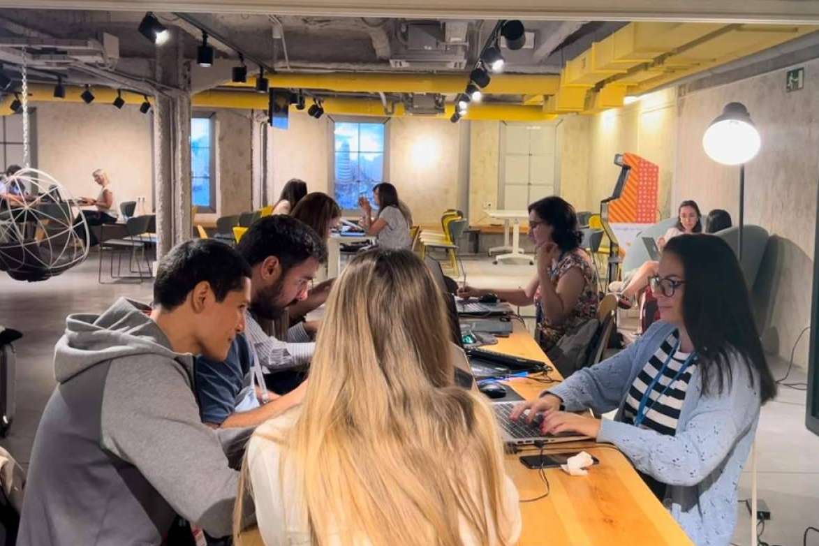 AllZone celebra su 6º aniversario con un crecimiento notable y un equipo que supera las 40 personas