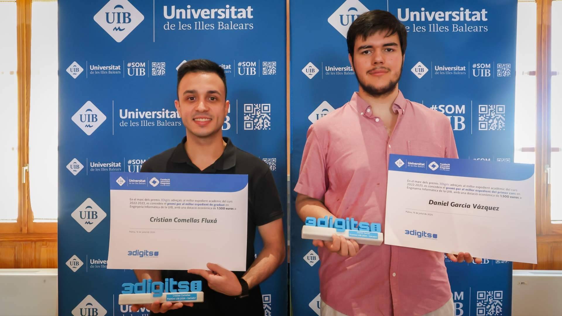 Acto de entrega de los premios 3digits en Ingeniería Informática de la UIB