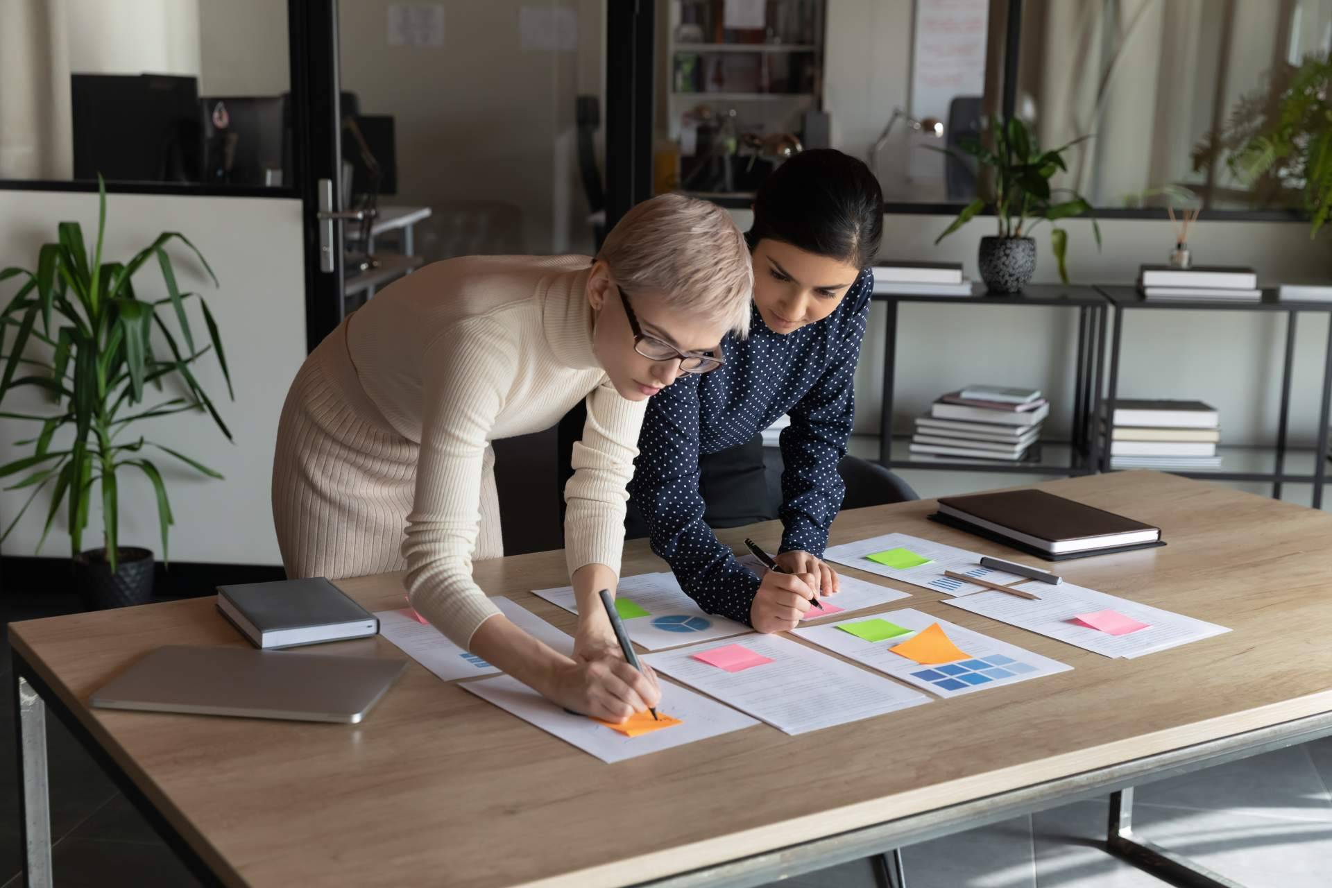 ¿Por qué estudiar el Doble Máster en Dirección Comercial y Marketing + Digital Business de ENEB?