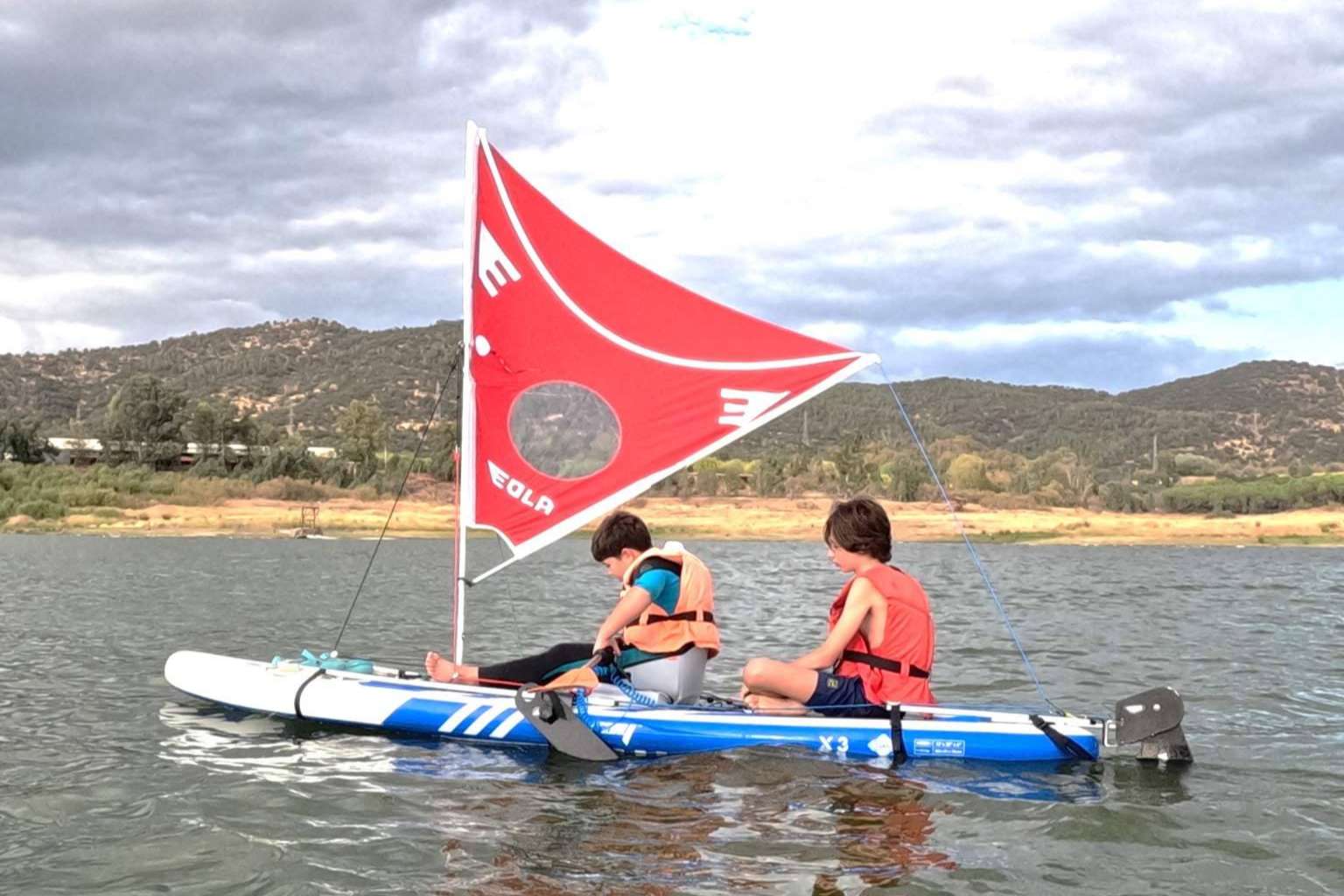 La vela EOLA como accesorio universal para artefactos flotantes