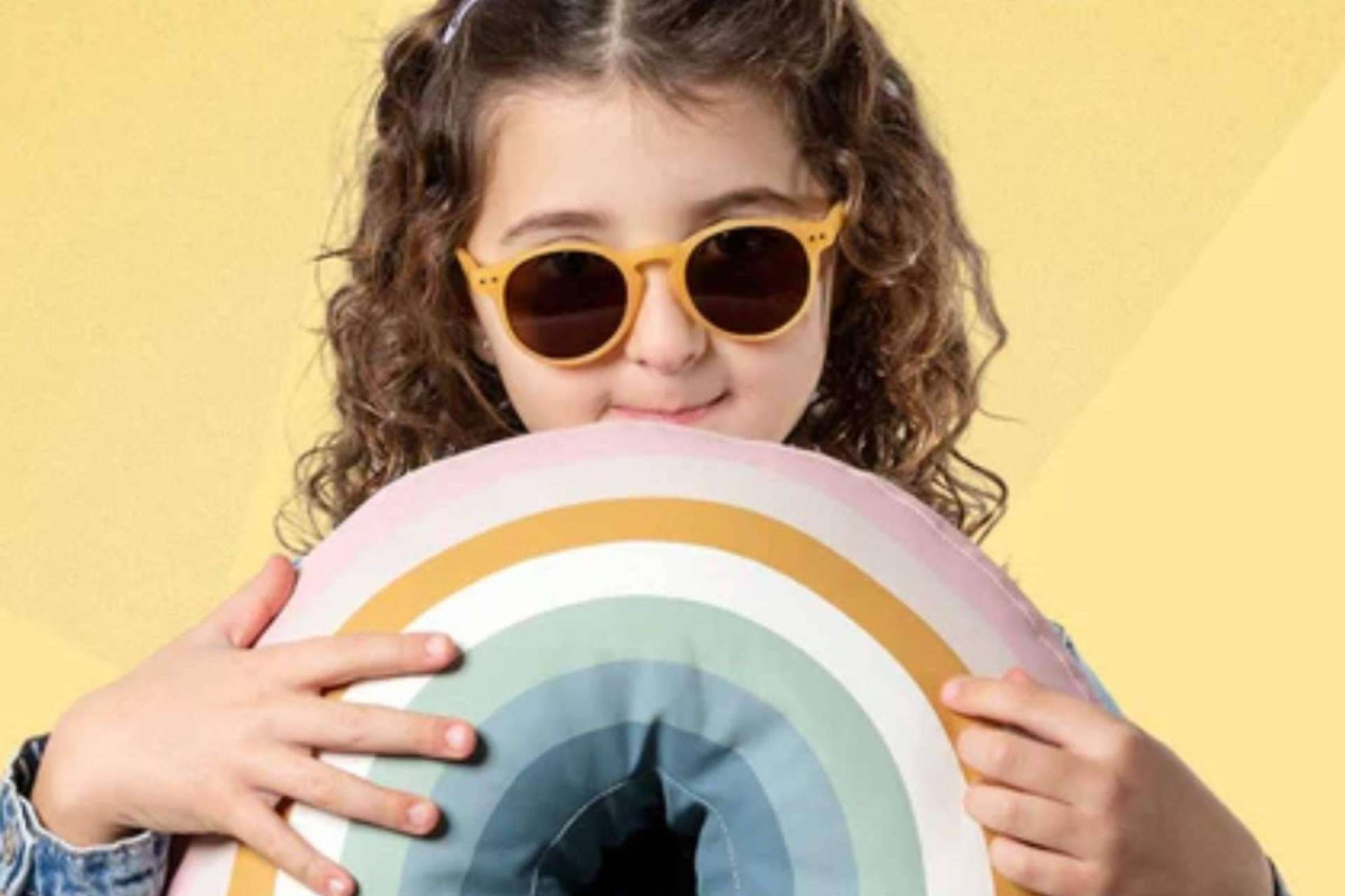 Charly Therapy presenta su nueva colección de gafas de sol infantiles