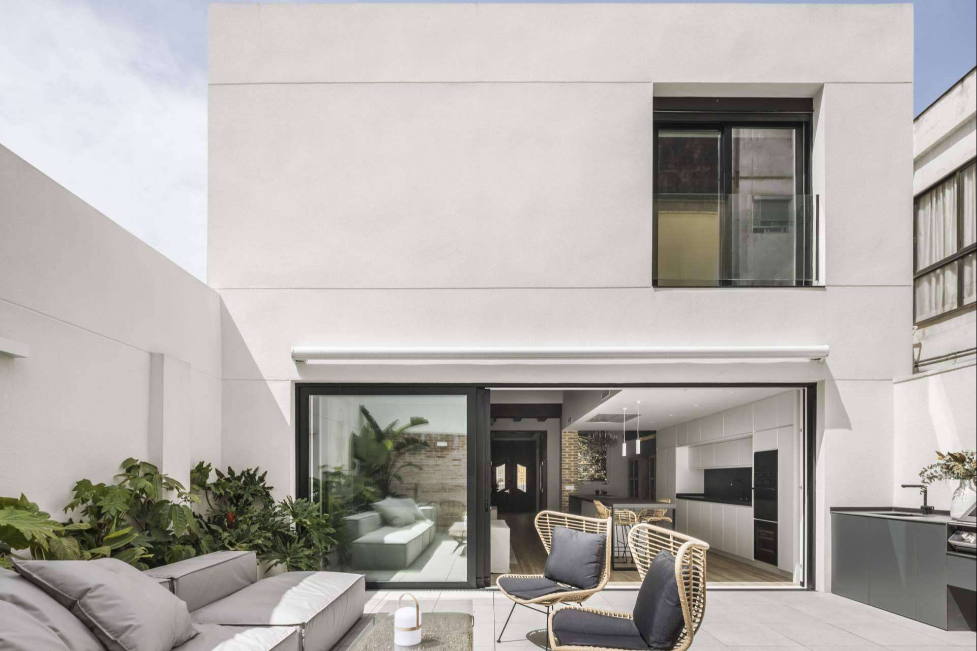 Elegancia y comodidad en Benimaclet; Una vivienda con jardín y terraza para disfrutar