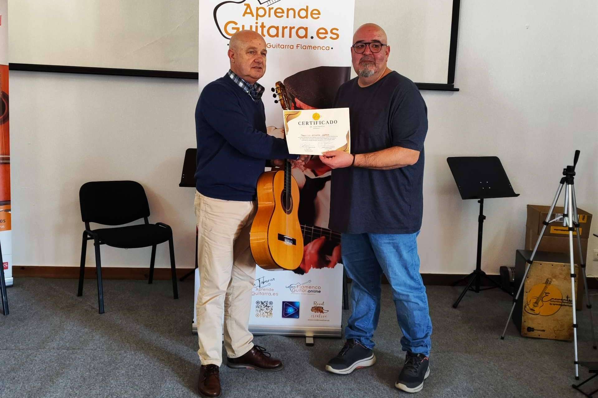 Descubrir el Netflix de la guitarra flamenca. Aprender al propio ritmo con Pedro Vázquez
