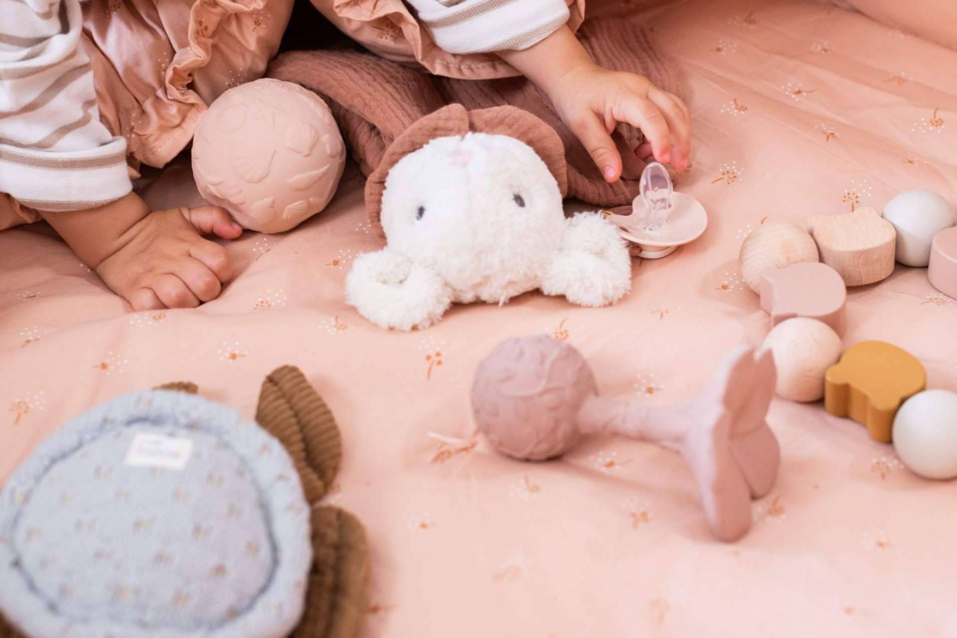 Apoyar el crecimiento del bebé; juguetes sensoriales para recién nacidos de Tutete