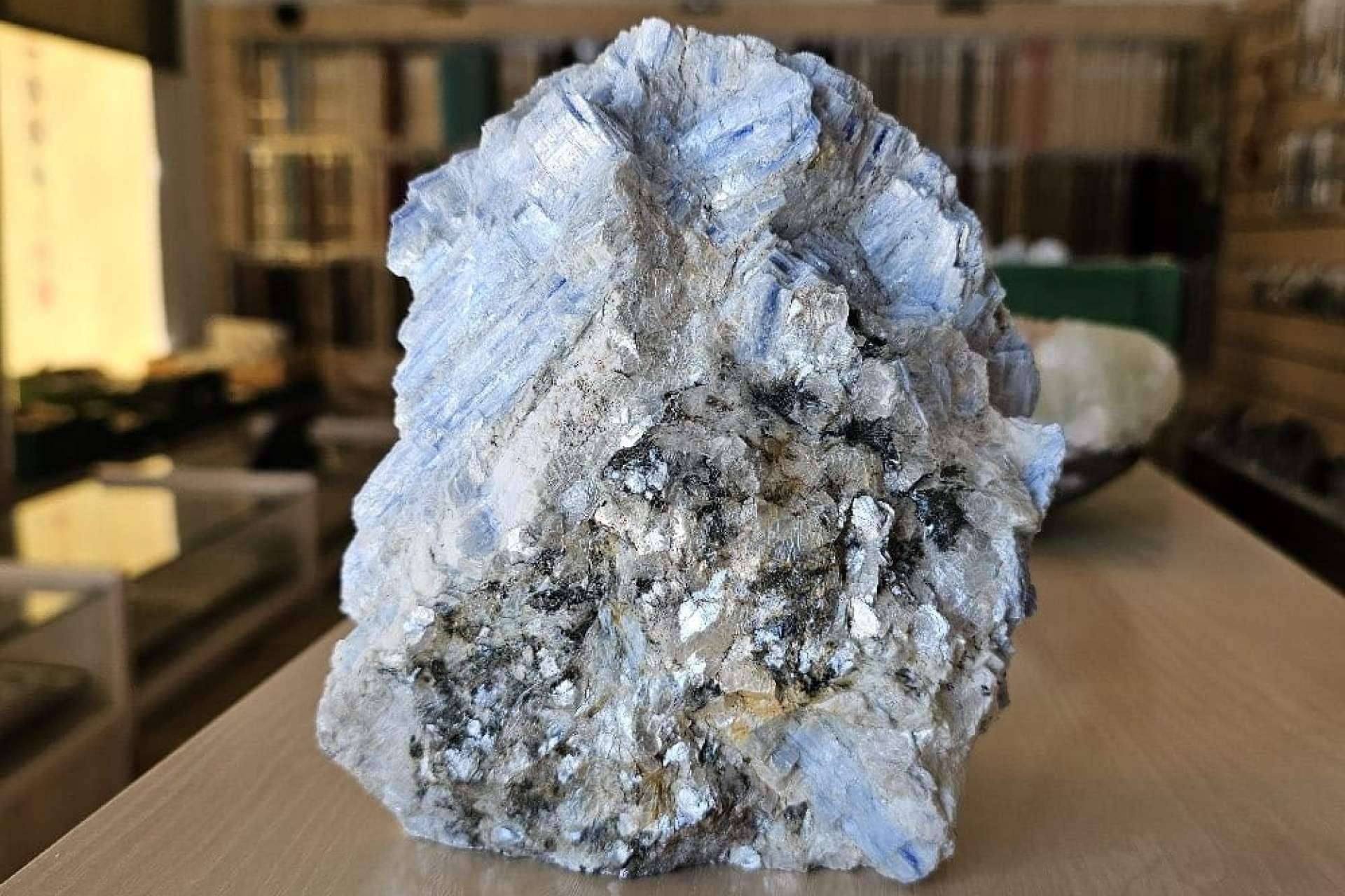 Comprar piedras y cristales para el bienestar y la decoración, en la tienda online de UniArt