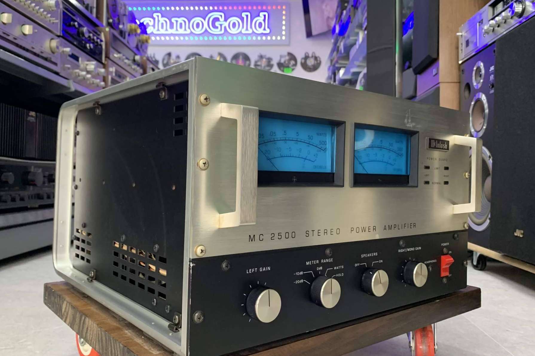 TechnoGold apuesta por la excelencia en equipos de música de la etapa de oro del audio